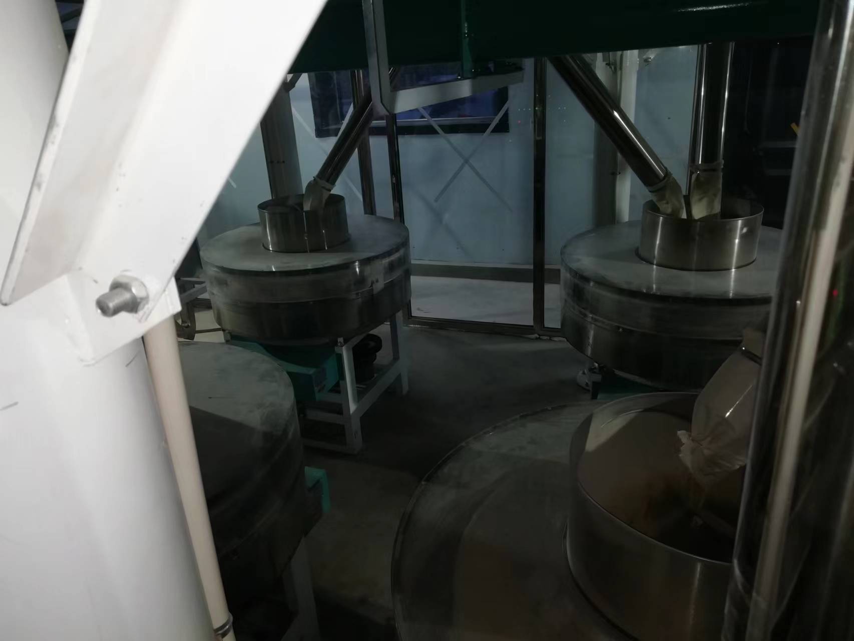 吉林松原六加二石磨面粉機(jī)生產(chǎn)線已交付客戶使用